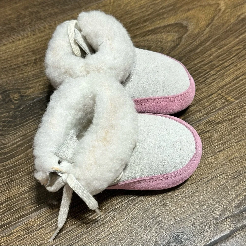 Girls suede vintage dead stock moccasins boots